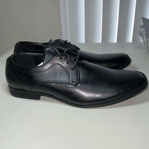 PERRY ELLIS RYAN BLACK NEW , size 13, very comfy, last one!